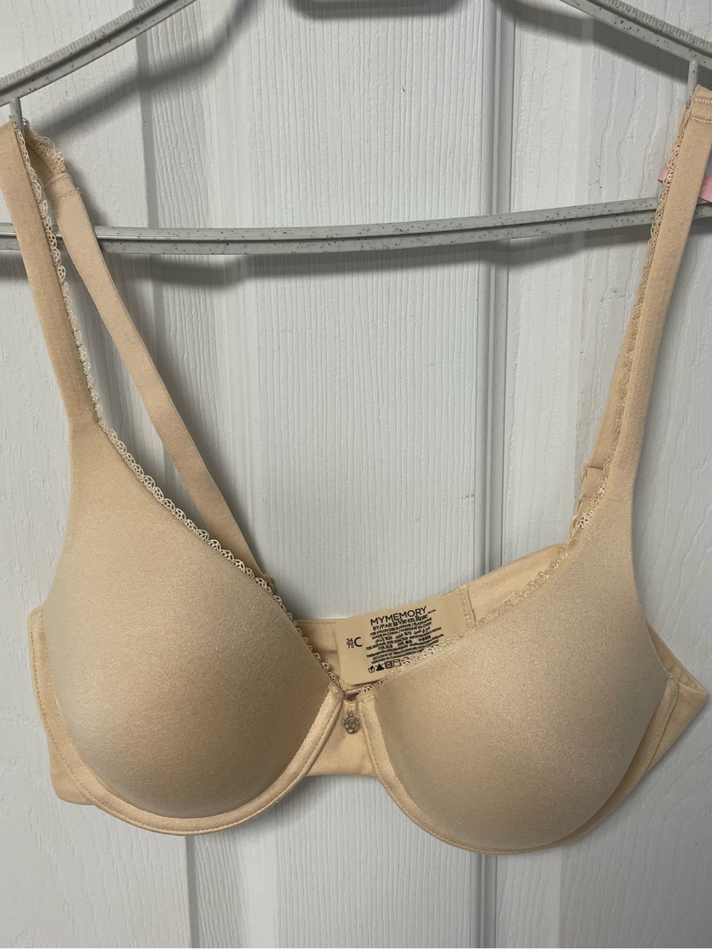 La Vie En Rose Bra Lightly Lined Memory Foam New 34C Underwire Beige